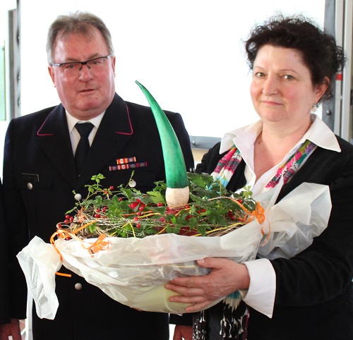 Ehrenkommandant Albert Waldmann mit seiner Frau Cornelia